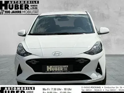 Neu Hyundai i10 Select 63 PS (46 kW) 2025 Weiß Kleinwagen