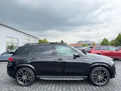 Używany Mercedes GLE350 Exclusive 194 KM (142 kW) 2022 Czarny SUV
