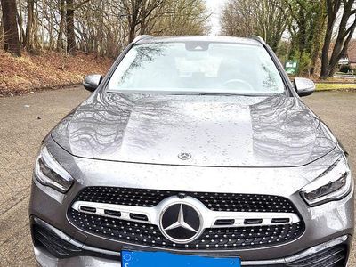 Gebraucht Mercedes GLA180 AMG line 136 PS (100 kW) 2022 Grau SUV