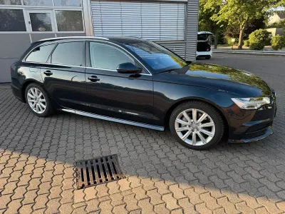 Gebraucht Audi A6 218 PS (160 kW) 2016 Blau Kombi