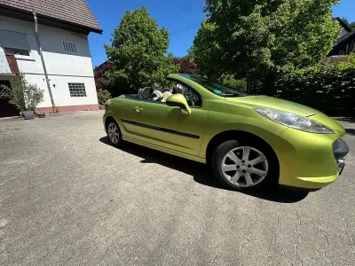 Gebraucht Peugeot 207 CC Filou 120 PS (88 kW) 2007 Grün Cabrio