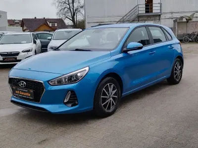 Usata Hyundai i30 Select 99 CV (72 kW) 2018 Blu Berlina