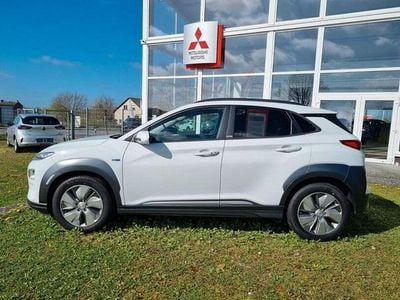 Usata Hyundai Kona Basis 100 kW (136 CV) 2020 Grigio SUV