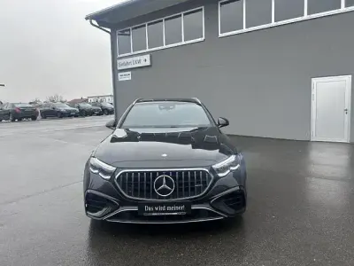 Begagnad Mercedes E53 AMG AMG 449 HK (330 kW) 2025 Grå Sedan