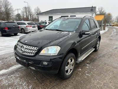 Gebraucht Mercedes ML320 224 PS (164 kW) 2007 Schwarz SUV
