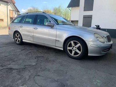 Mercedes E320