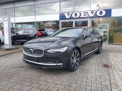 Gebraucht Volvo V90 Plus 197 PS (144 kW) 2024 Platinum grey / metallic Kombi