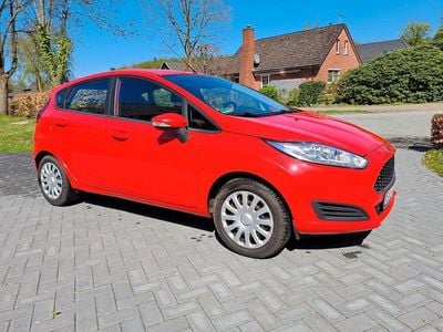 Second-hand Ford Fiesta Trend 60 CP (44 kW) 2016 Roșu Hatchback