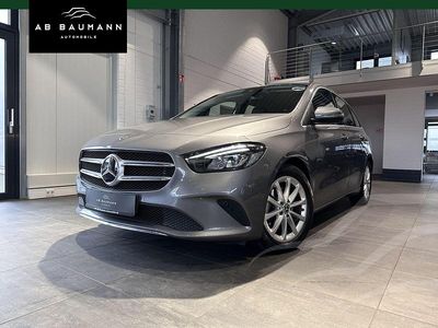 Usata Mercedes B200 150 CV (110 kW) 2019 Grigio Monovolume