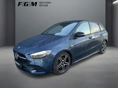 Gebraucht Mercedes B250 AMG line 224 PS (164 kW) 2021 Denimblau Van / Kleinbus