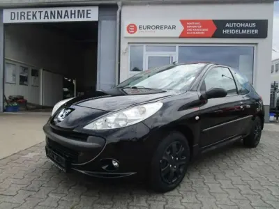 Gebraucht Peugeot 206 75 PS (55 kW) 2010 Lackierung schwarz perla nera Kleinwagen