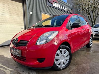 Gebraucht Toyota Yaris Cool 69 PS (50 kW) 2009 Rot Kleinwagen