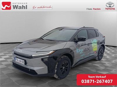 Gebraucht Toyota bZ4X Lounge 252 kW (343 PS) 2026 Precious metal (1l5)/ attitude SUV