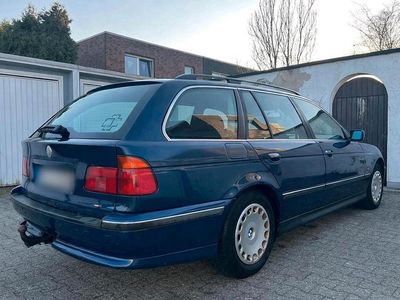 Gebraucht BMW 525 170 PS (125 kW) 1998 Blau Kombi
