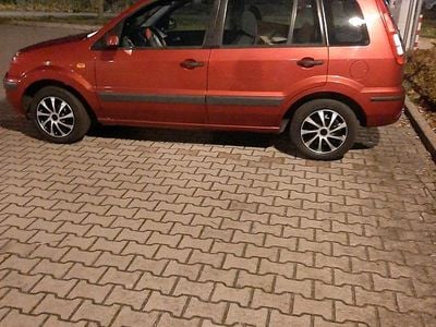 Usata Ford Fusion 80 CV (58 kW) 2009 Rosso Utilitaria