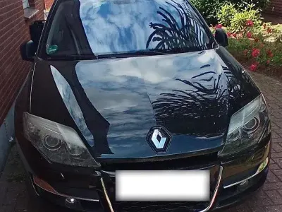 Gebraucht Renault Laguna III 178 PS (130 kW) 2011 Schwarz Kombi