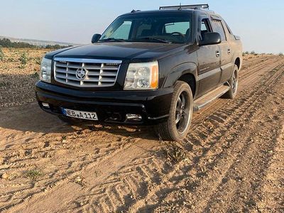 Gebraucht Cadillac Escalade 350 PS (257 kW) 2003 Schwarz SUV