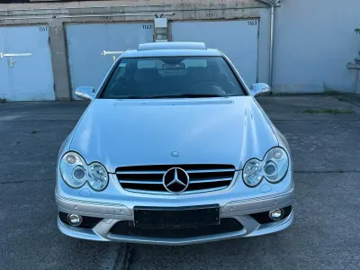 Gebraucht Mercedes CLK280 231 PS (169 kW) 2009 Silber Limousine