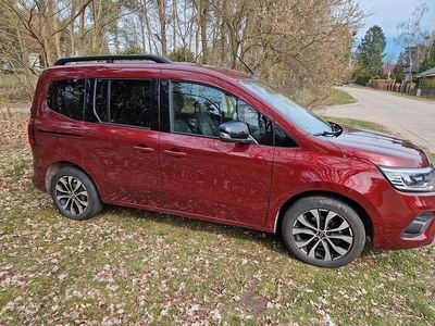 Gebraucht Renault Kangoo Techno 131 PS (96 kW) 2022 Rot Van / Kleinbus