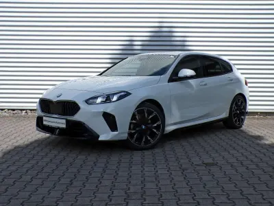 Gebraucht BMW 120 M Sport 163 PS (119 kW) 2025 Alpinweiß uni Kleinwagen