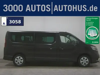 Gebraucht Renault Trafic Life 150 PS (110 kW) 2023 Mitternachtsschwarz Van / Kleinbus