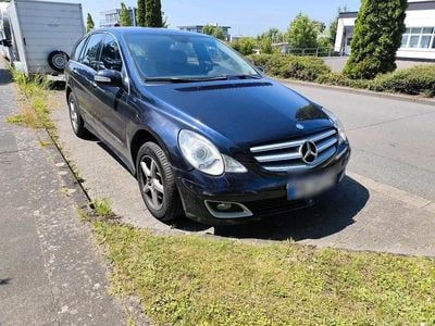 Mercedes R320