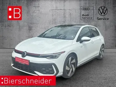 Gebraucht VW Golf VIII Pro 265 PS (194 kW) 2024 Pure white Limousine