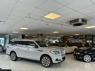Gebraucht Lincoln Navigator 446 PS (328 kW) 2022 SUV