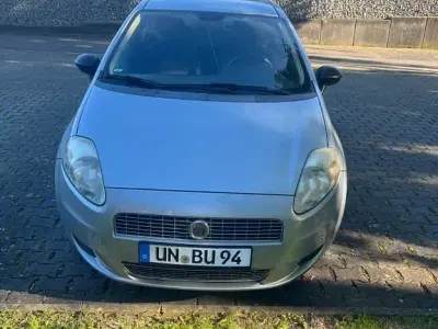 Gebraucht Fiat Punto Active 65 PS (47 kW) 2009 Grau Kleinwagen