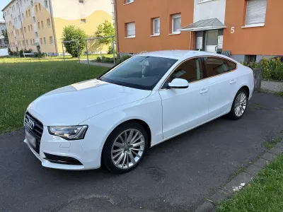 Gebraucht Audi A5 Sportback 163 PS (119 kW) 2014 Weiß Kleinwagen