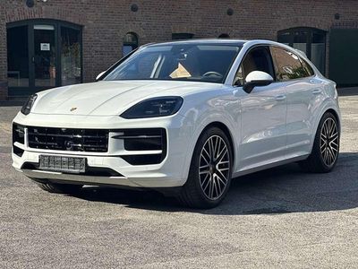 Weiß Gebraucht 2024 Porsche Cayenne Coupe Coupé | 109.790 € (Fairer Preis)