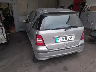 Gebraucht Mercedes A140 82 PS (60 kW) 2003 Schwarz Kleinwagen