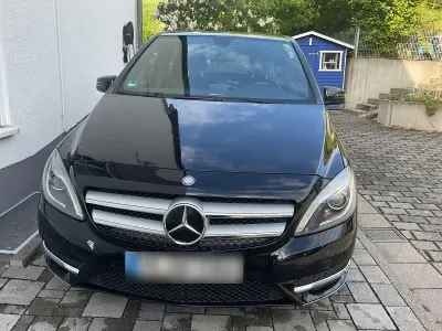 Gebraucht Mercedes B180 Edition 109 PS (80 kW) 2013 Schwarz Van / Kleinbus