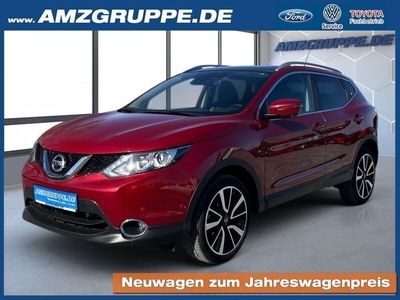 Używany Nissan Qashqai Tekna 163 KM (119 kW) 2015 Czerwony SUV