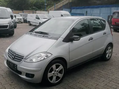Gebraucht Mercedes A180 109 PS (80 kW) 2007 Silber Limousine