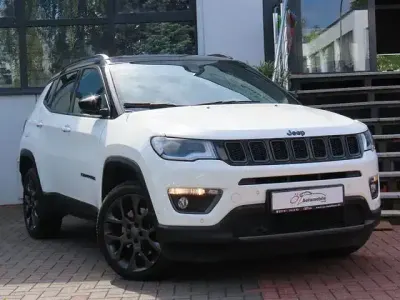 Gebraucht Jeep Compass 241 PS (177 kW) 2020 Schwarz SUV