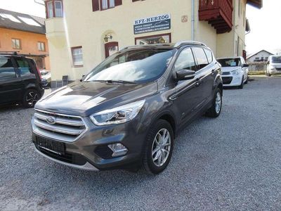 Usata Ford Kuga Titanium 182 CV (133 kW) 2017 Grigio SUV
