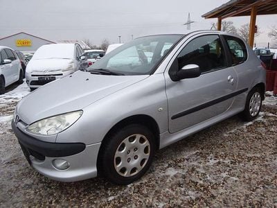Gris aluminium Gebraucht 2009 Peugeot 206 Filou Limousine | 550 € (Guter Preis)