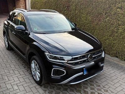 Gebraucht VW T-Roc Life 150 PS (110 kW) 2022 Schwarz SUV