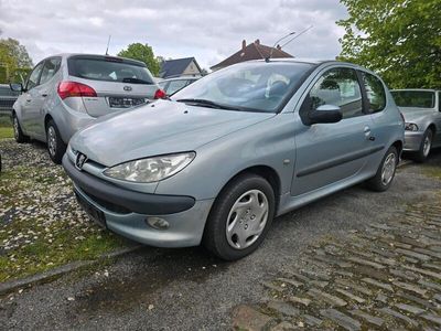 gebraucht Peugeot 206 1.1 * Klimaanlage * servo * kein tüv