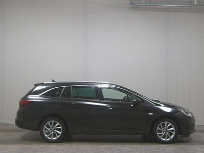 Schwarz Gebraucht 2022 Opel Astra Elegance Kombi | 10.880 € (Guter Preis)