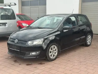 Gebraucht VW Polo 75 PS (55 kW) 2013 Schwarz Kleinwagen
