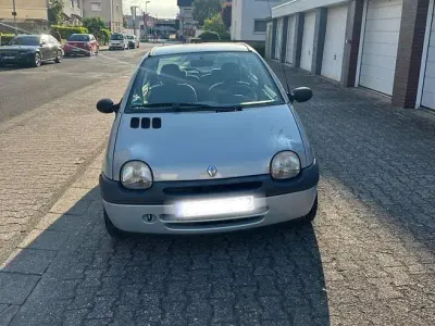 Gebraucht Renault Twingo Authentique 58 PS (42 kW) 2006 Silber Kleinwagen