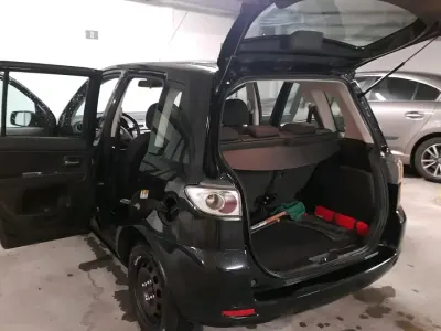 Usata Mazda 2 80 CV (58 kW) 2006 Nero Utilitaria