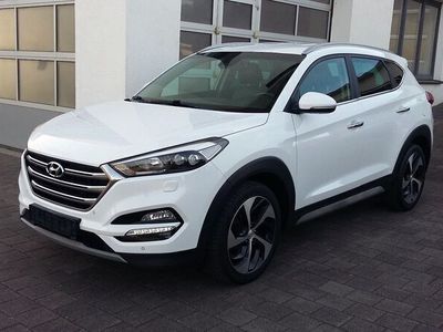 gebraucht Hyundai Tucson 2.0 CRDI 4WD Automatik Premium