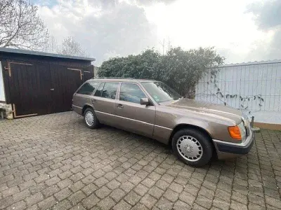 Gebraucht Mercedes 230 132 PS (97 kW) 1990 Braun Kombi