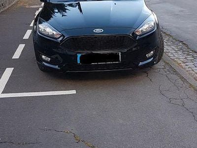 Używany Ford Focus ST-Line 140 KM (102 kW) 2018 Czarny Sedan/Limuzyna