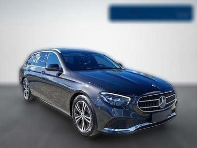 Grau metallic Gebraucht 2023 Mercedes E220 Avantgarde | 39.290 € (Fairer Preis)