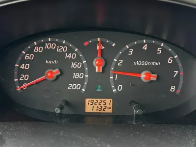 Gebraucht Nissan Micra 88 PS (64 kW) 2004 Silber Kleinwagen