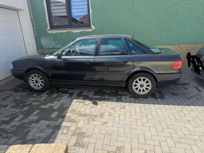 Gebraucht Audi 80 116 PS (85 kW) 1994 Schwarz Limousine